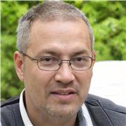 Rechtsanwalt bietet auf deine Bedürfnisse ausgerichteten Unterricht im Uni-Jura.